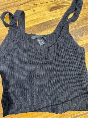 Forever 21 Black Knit Cropped Tank